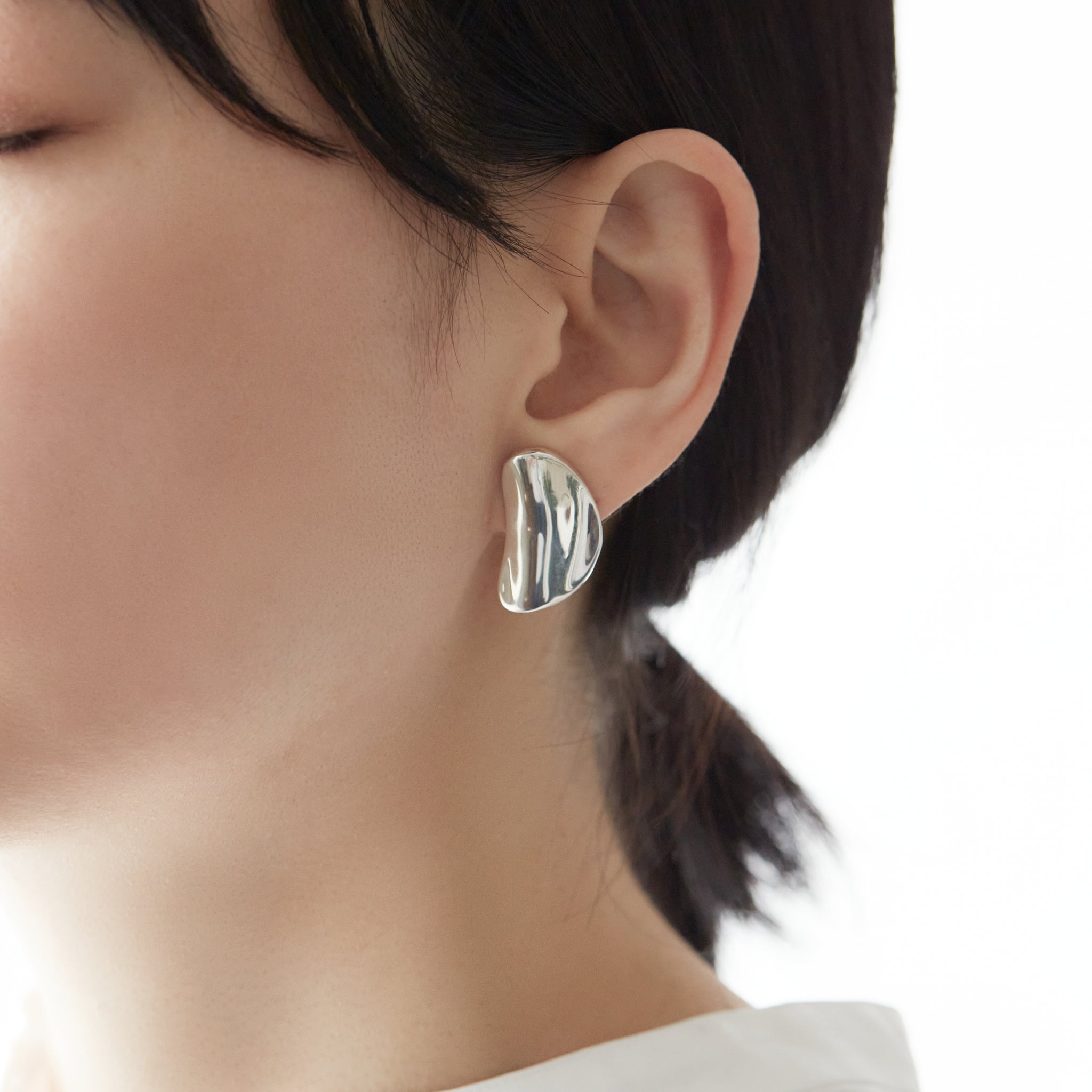 【 NEW 】Earrings LINEA 11
