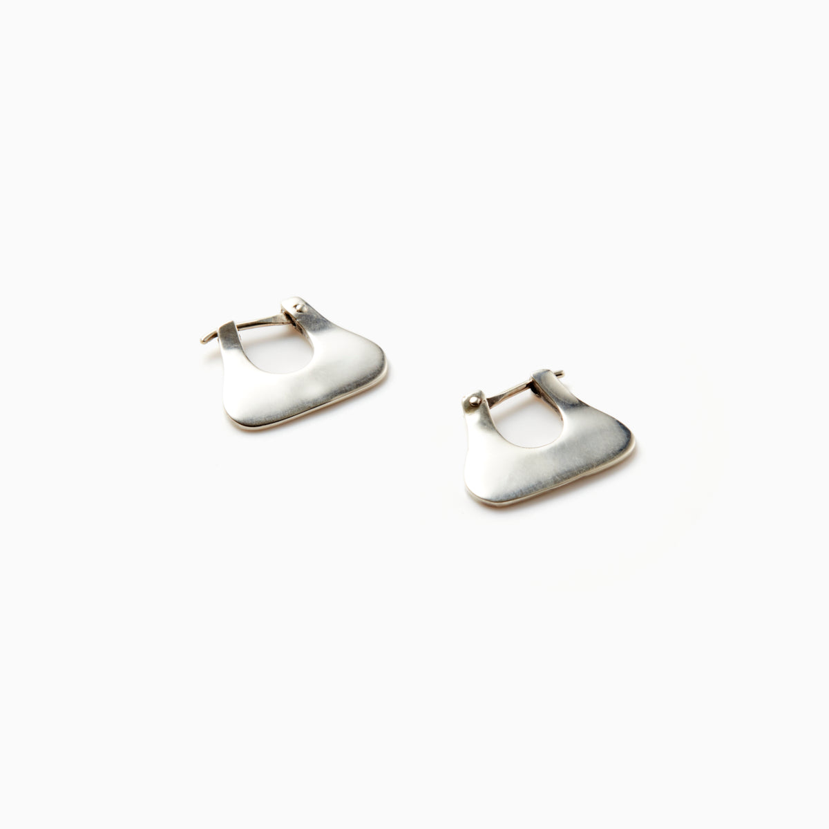 【 NEW 】Earrings LINEA 10